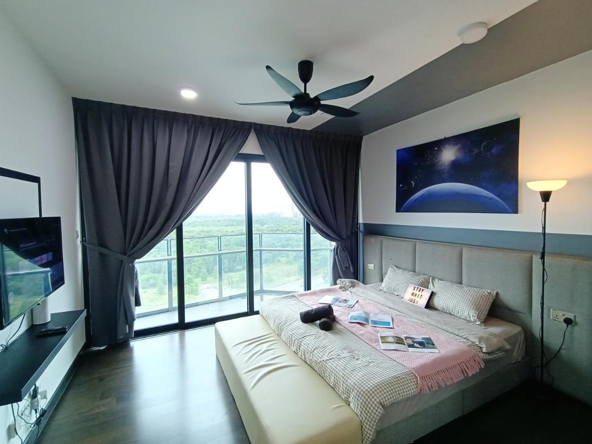 C1110 Almas Suites Galaxy Space Netflix By Stay Nusajaya  Exterior photo